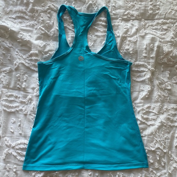 Blue Razorback - Picture 2 of 2